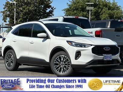 New 2025 Ford Escape SE w/ Class II Trailer Tow Package