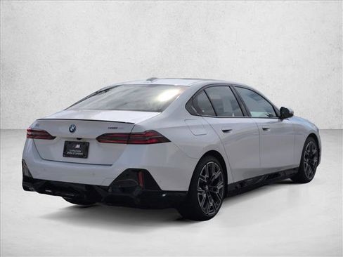 New 2026 BMW i5 eDrive40 w/ M Sport Package image 2