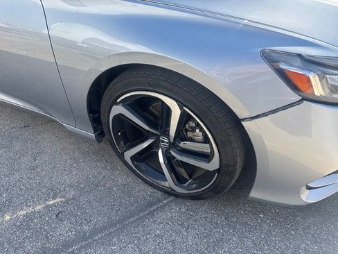 Used 2019 Honda Accord Sport image 2