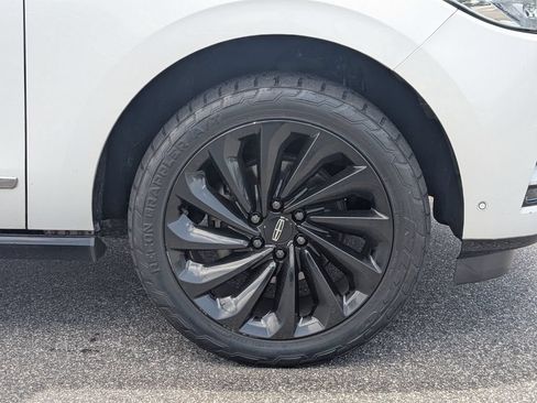 Used 2020 Lincoln Navigator Reserve w/ Equipment Group 208A Reserve AWD/4WD image 28