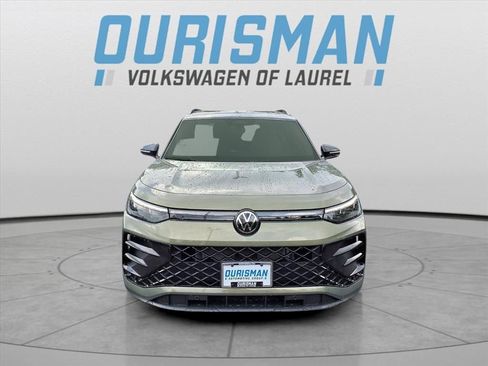 New 2026 Volkswagen Tiguan SE R-Line image 8