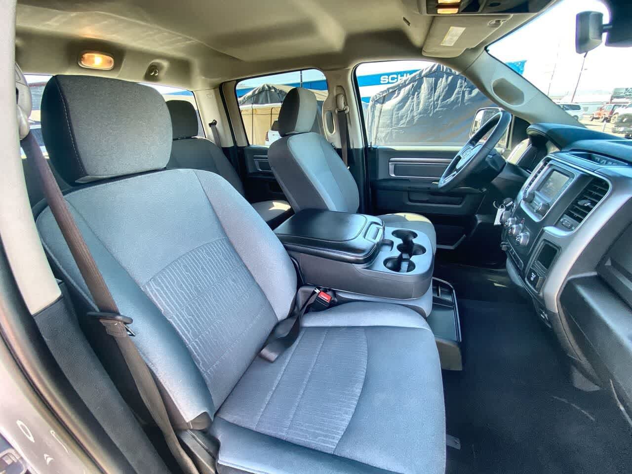 Used 2023 RAM 1500 Classic SLT AWD/4WD image 23