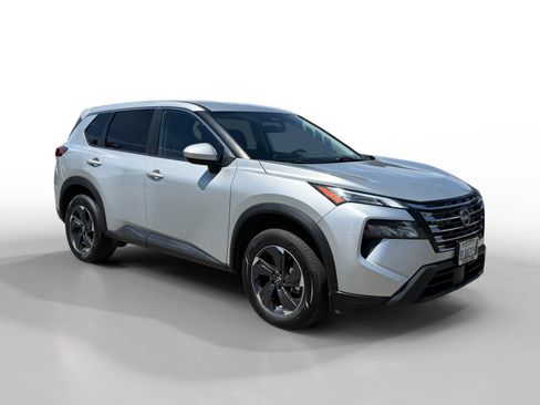Used 2024 Nissan Rogue SV AWD/4WD image 7