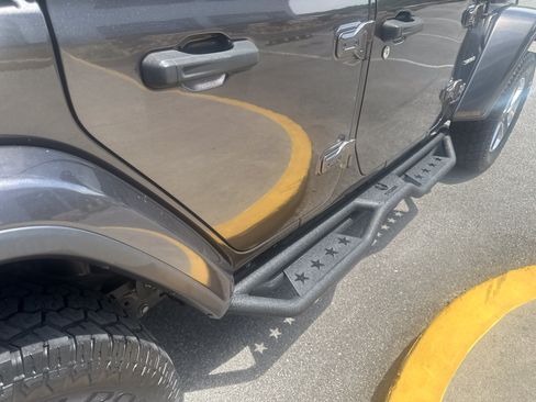 Used 2020 Jeep Wrangler Unlimited Sahara AWD/4WD image 25