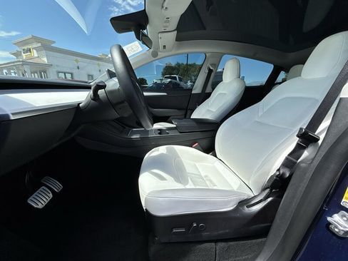 Used 2022 Tesla Model Y Performance AWD/4WD image 10