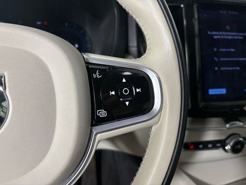 Used 2022 Volvo XC60 B5 Inscription w/ Advanced Package image 21