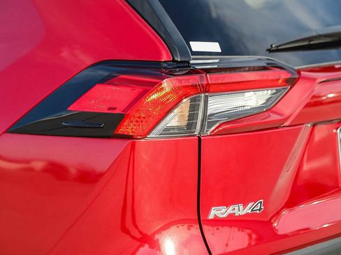 Certified 2025 Toyota RAV4 XLE image 10