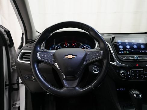 Used 2020 Chevrolet Equinox Premier image 4