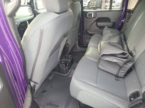 New 2026 Jeep Gladiator Sport AWD/4WD image 18