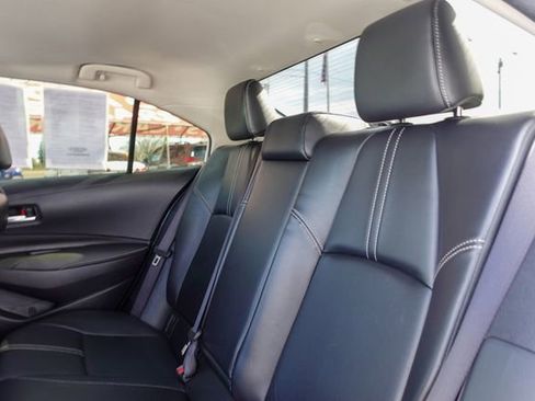 Certified 2022 Toyota Corolla XLE image 31