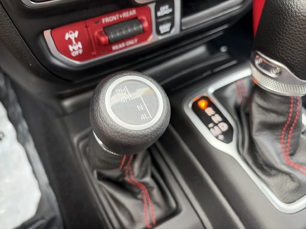 Used 2023 Jeep Gladiator Rubicon AWD/4WD image 25