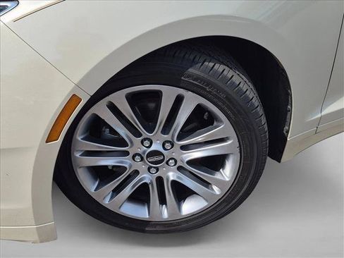 Used 2015 Lincoln MKZ Hybrid w/ Equipment Group 201A Select FWD image 10