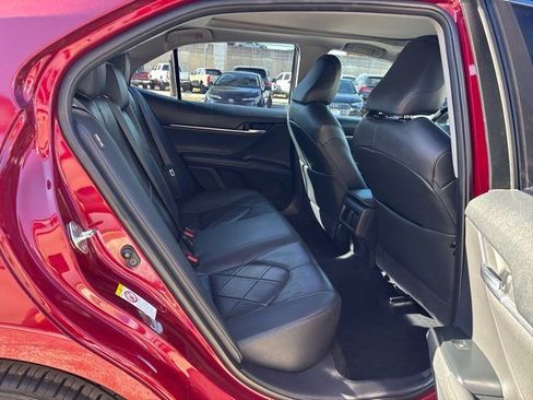 Used 2018 Toyota Camry XLE image 47