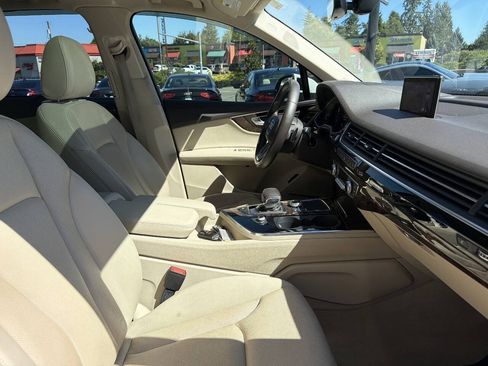 Used 2017 Audi Q7 3.0T Prestige AWD/4WD image 18