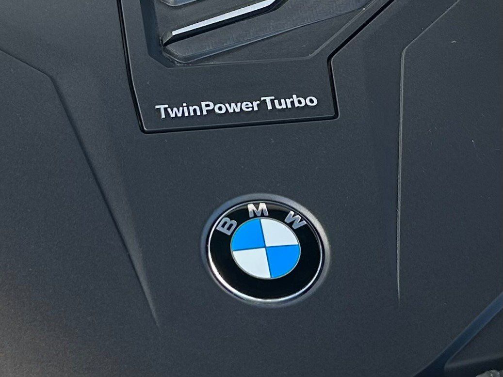 Used 2022 BMW X6 xDrive40i w/ Premium Package AWD/4WD image 27