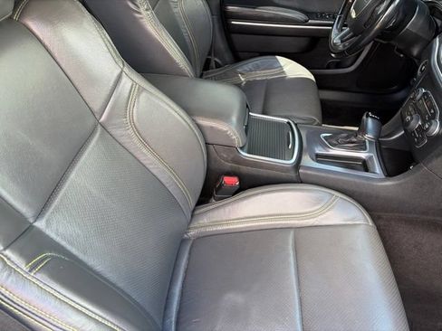 Used 2019 Dodge Charger SXT RWD image 35