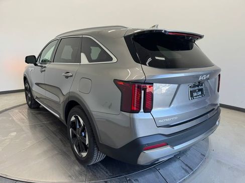 Used 2025 Kia Sorento SX Prestige image 9
