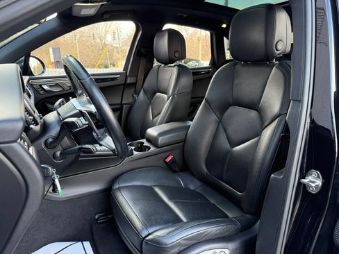 Used 2017 Porsche Macan AWD/4WD image 30