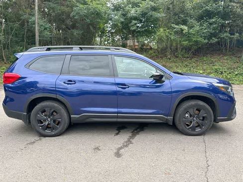 Used 2026 Subaru Ascent Premium AWD/4WD image 3