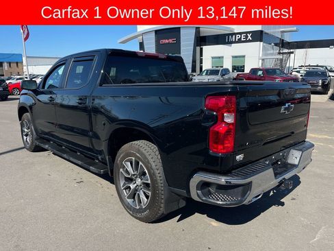 Used 2024 Chevrolet Silverado 1500 LT w/ Z71 Off-Road Package image 3