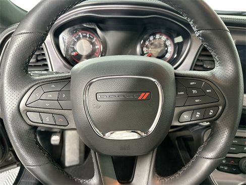 Used 2023 Dodge Challenger SXT w/ Plus Package image 21