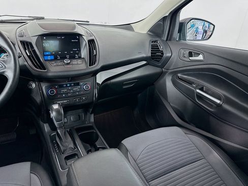 Used 2019 Ford Escape SE image 22