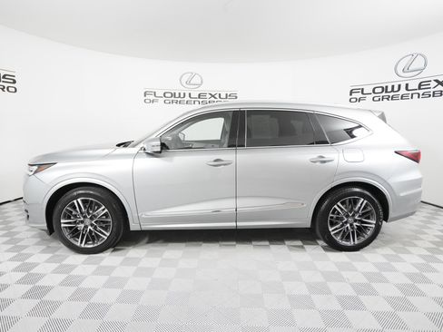 Used 2026 Acura MDX SH-AWD w/ Advance Package image 4