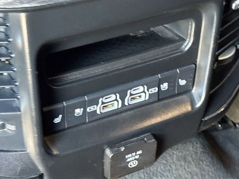 Used 2023 RAM 1500 Limited AWD/4WD image 26
