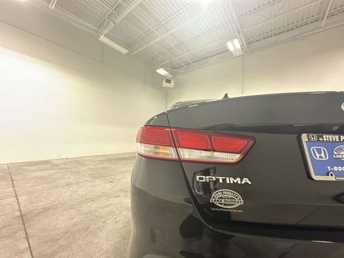Used 2018 Kia Optima LX w/ 17" Alloy Wheels Package FWD image 22