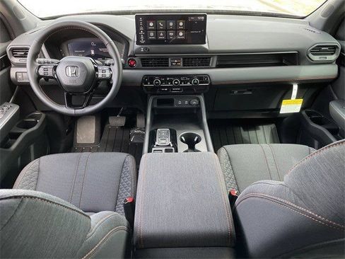 New 2026 Honda Pilot Sport image 9