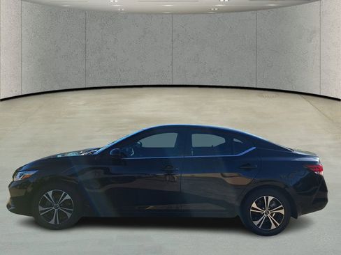 Used 2022 Nissan Sentra SV w/ All-Weather Package image 2