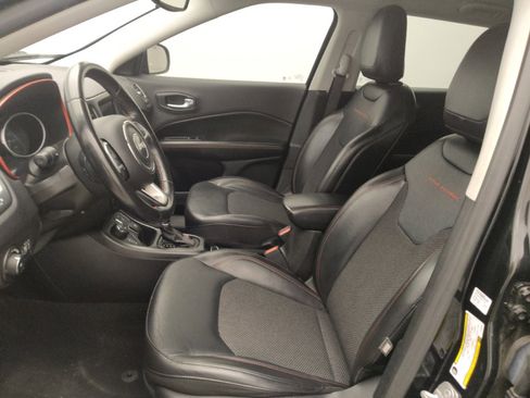 Used 2020 Jeep Compass Trailhawk AWD/4WD image 17