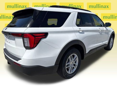 New 2026 Ford Explorer Active RWD image 15
