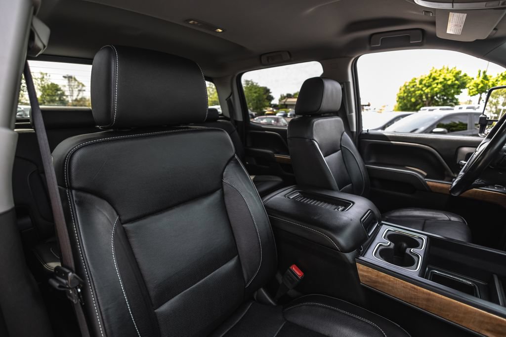 Used 2019 Chevrolet Silverado 2500 LTZ w/ Duramax Plus Package AWD/4WD image 33