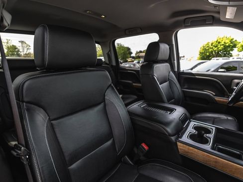 Used 2019 Chevrolet Silverado 2500 LTZ w/ Duramax Plus Package AWD/4WD image 33