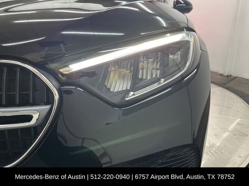 Certified 2025 Mercedes-Benz GLC 300 image 28