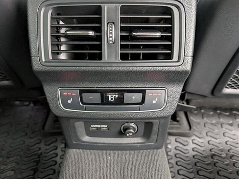 Used 2023 Audi Q5 Prestige w/ Prestige Package image 27