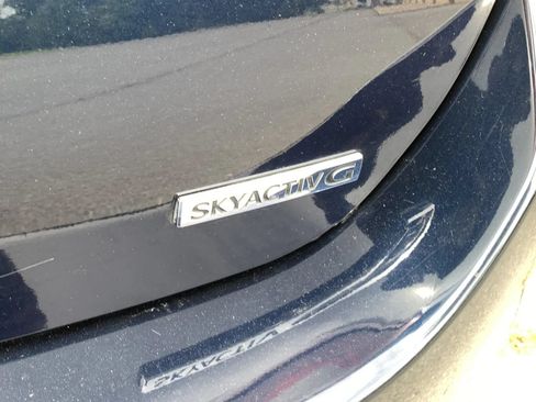 Used 2024 MAZDA MAZDA3 s FWD image 11