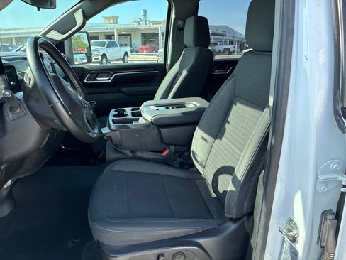 Used 2025 Chevrolet Silverado 2500 LT w/ Convenience Package AWD/4WD image 12