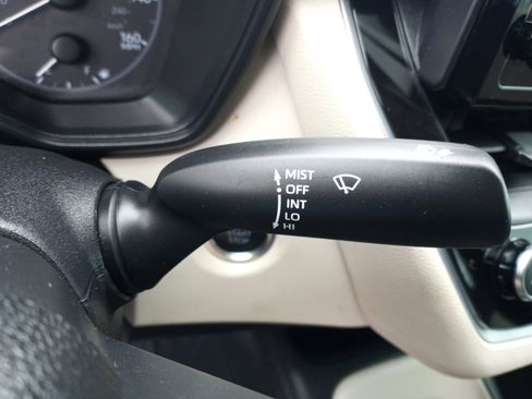 Used 2025 Toyota Corolla LE w/ Convenience Package image 12