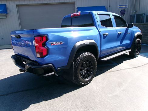 Used 2025 Chevrolet Colorado Trail Boss image 5
