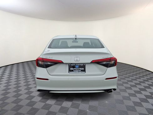 Used 2023 Honda Civic Sport image 6