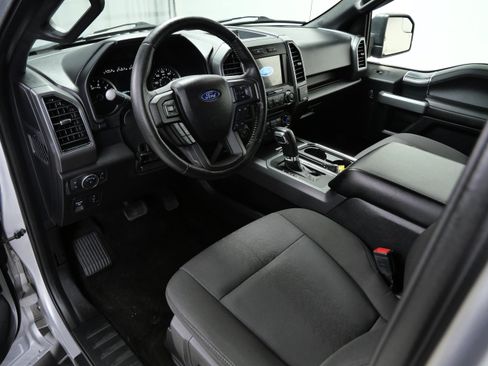 Used 2018 Ford F150 XLT w/ Equipment Group 302A Luxury AWD/4WD image 12