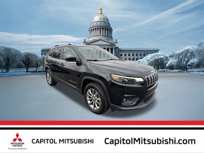 Used 2019 Jeep Cherokee Latitude Plus w/ Comfort/Convenience Group
