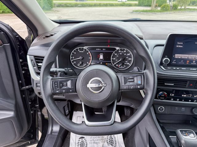 Used 2023 Nissan Rogue SV AWD/4WD image 14