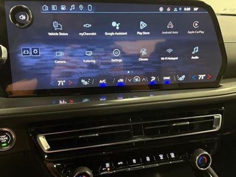 New 2026 Chevrolet Traverse LT w/ Sun and Wheel Package FWD image 30