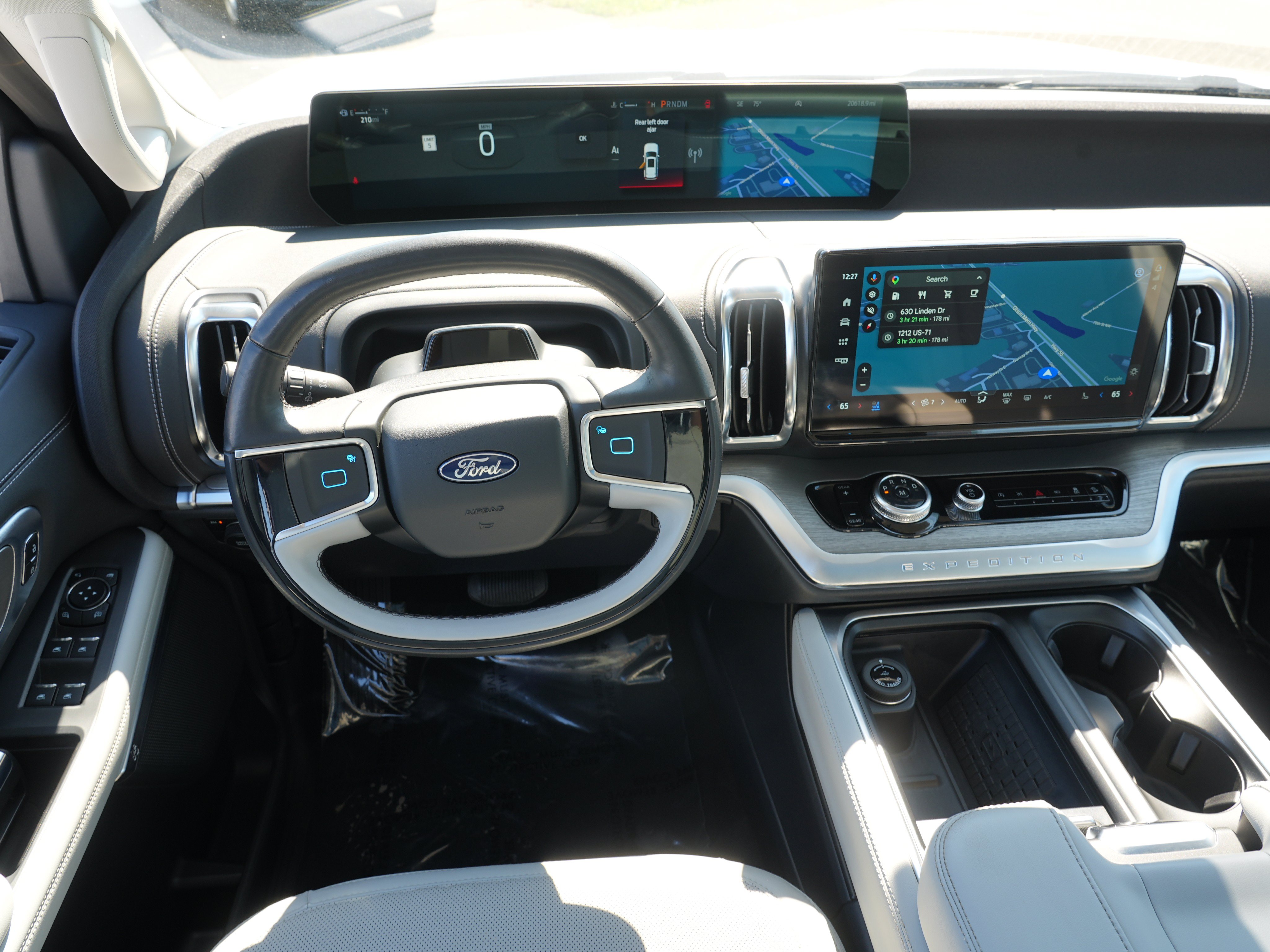 Used 2025 Ford Expedition Max Platinum AWD/4WD image 21