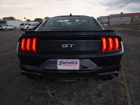 Used 2021 Ford Mustang GT RWD image 8
