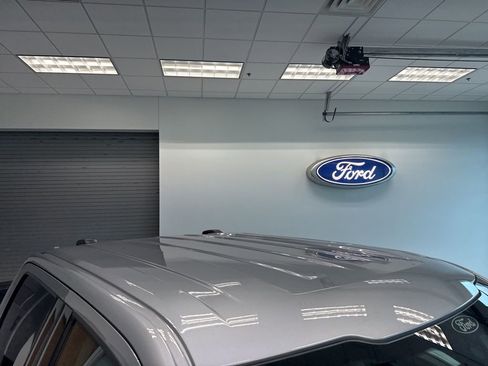 Used 2025 Ford F150 XLT w/ Equipment Group 301A Standard image 27