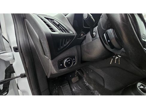 Used 2016 Ford Transit Connect XLT image 14